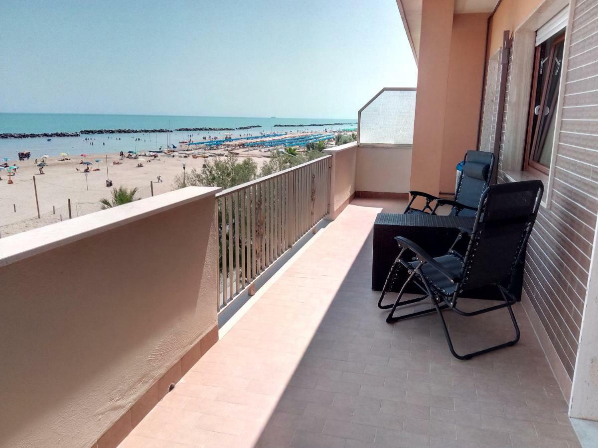 Appartamento Alba Rosa Francavilla Al Mare Exterior foto